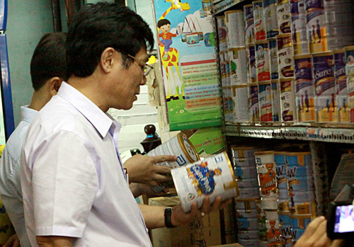 Đã thu hồi trên 91% số thùng sữa nghi nhiễm khuẩn ảnh 1